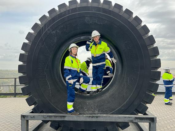 На предприятиях Металлоинвеста стартовали профориентационные маршруты для школьников